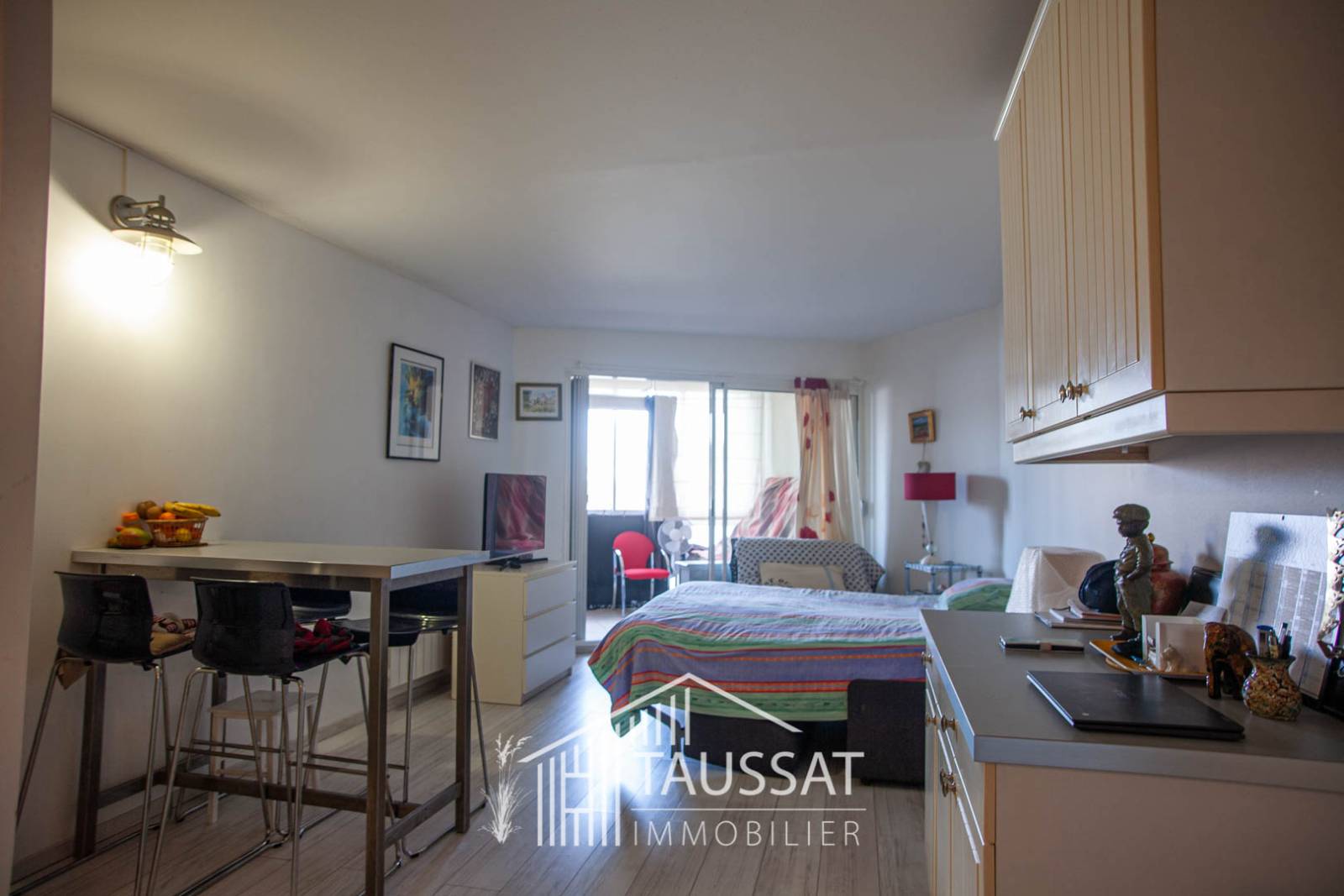 STUDIO PROCHE PLAGE ET COMMERCES- PORT DE  CASSY