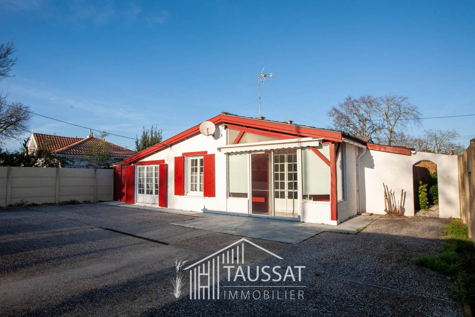 MAISON 3 PIECES AVEC GARAGE - LANTON