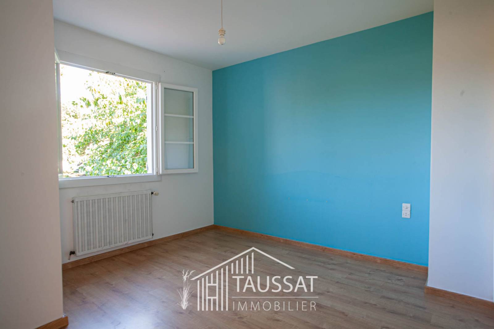 Charmante maison familiale de 122 m² : le confort d’un bien entretenu, proche commerces et littoral