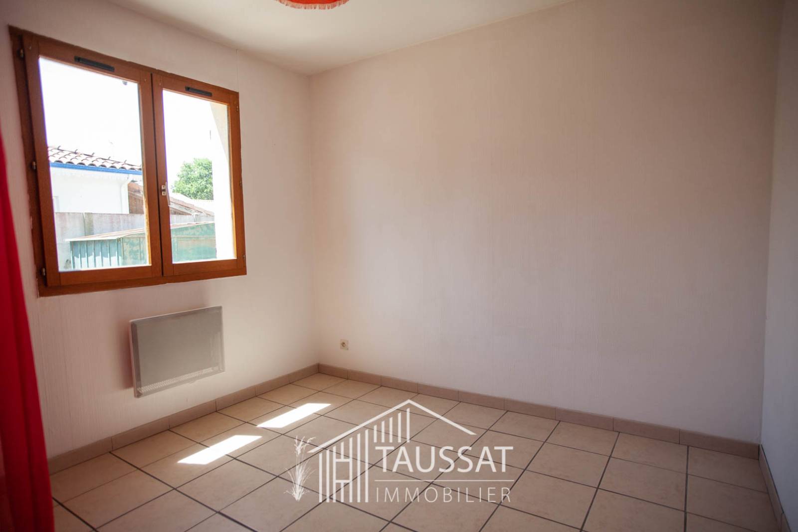 MAISON T4 AVEC GRAND JARDIN PISCINABLE- CASSY