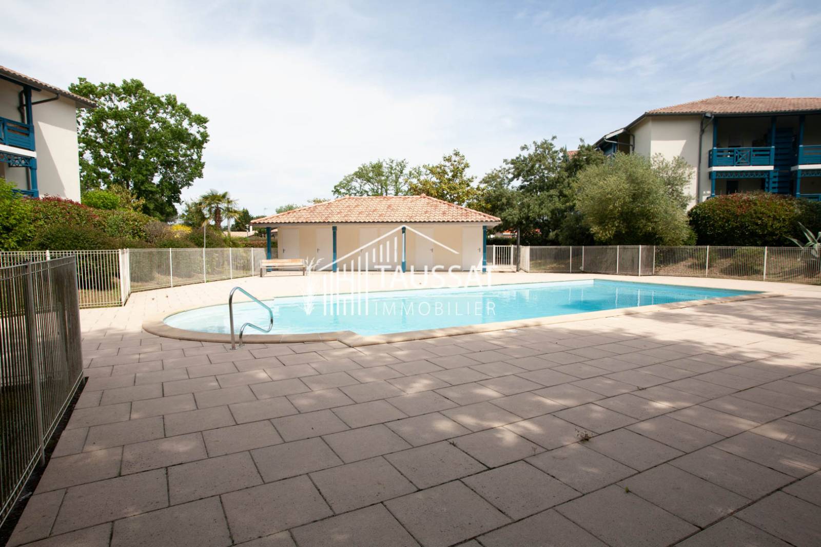 APPARTEMENT T2  avec piscine -VENDU- AUDENGE  