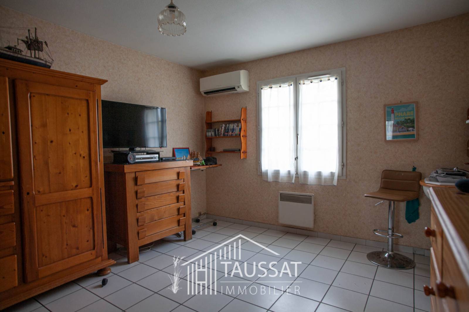 MAISON 3 CHAMBRES - GARAGE- JARDIN - LANTON