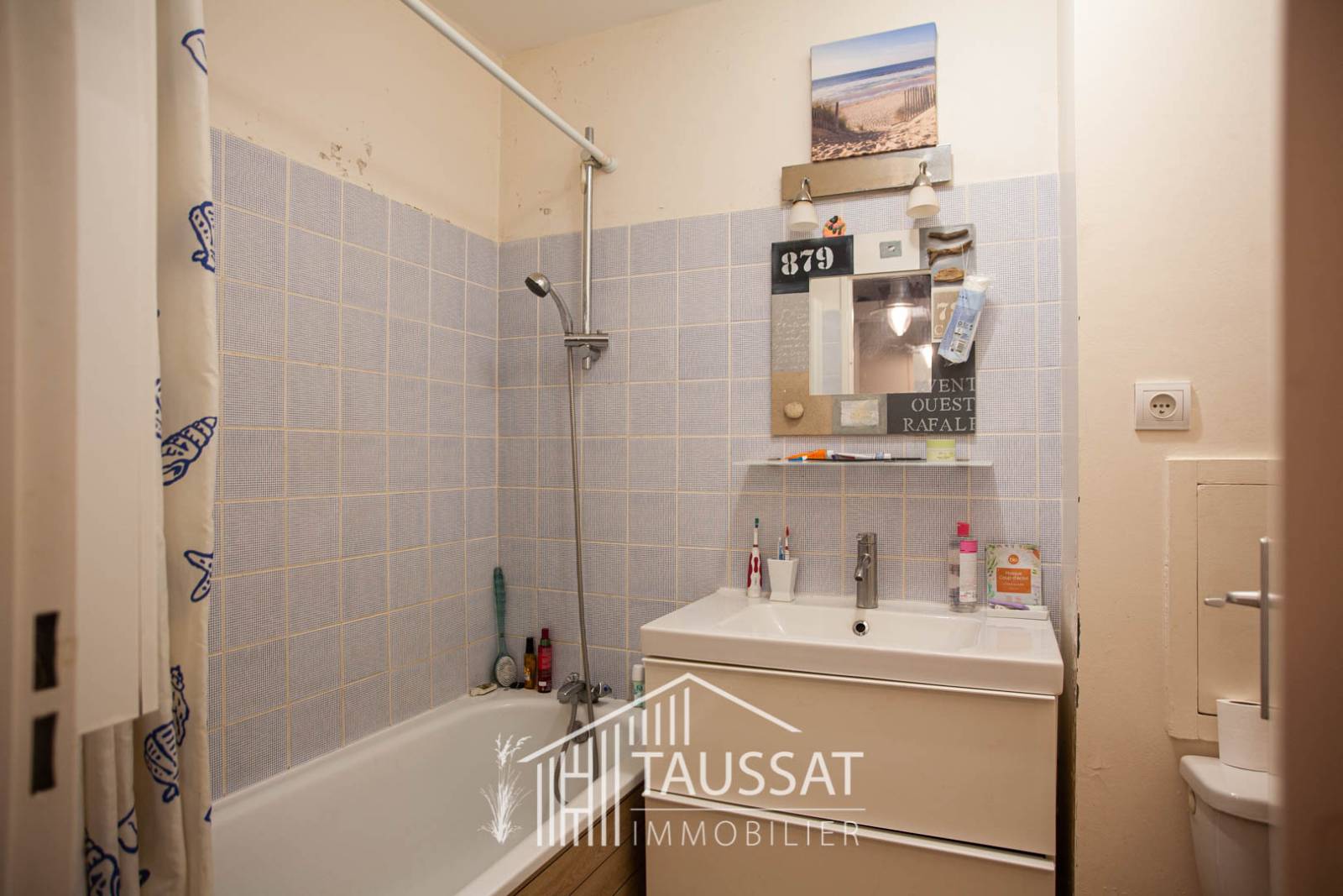 STUDIO PROCHE PLAGE ET COMMERCES- PORT DE  CASSY