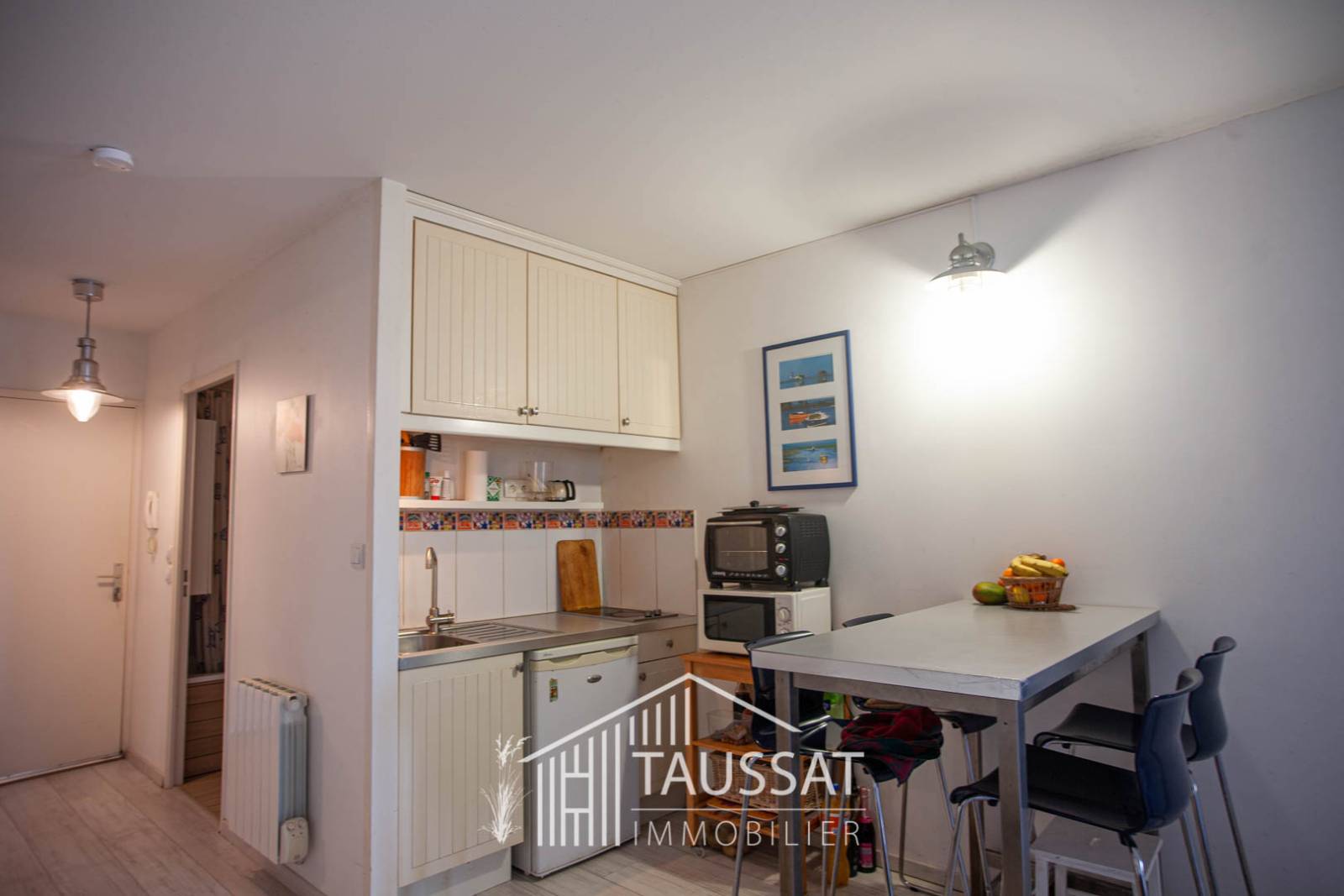 STUDIO PROCHE PLAGE ET COMMERCES- PORT DE  CASSY