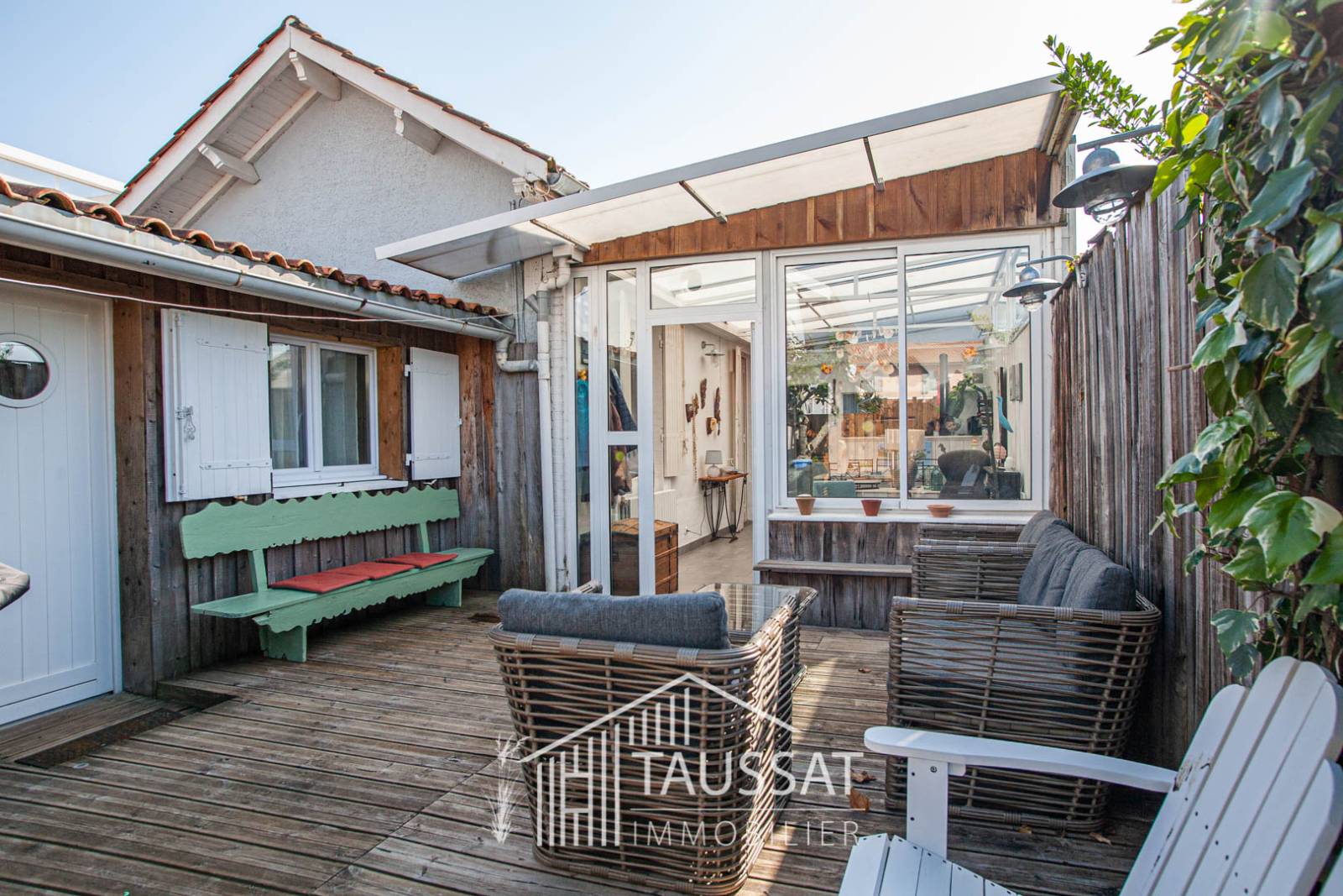 Charmante maison de ville de 90 m² à vendre au cœur de Taussat-les-Bains, à deux pas de la plage