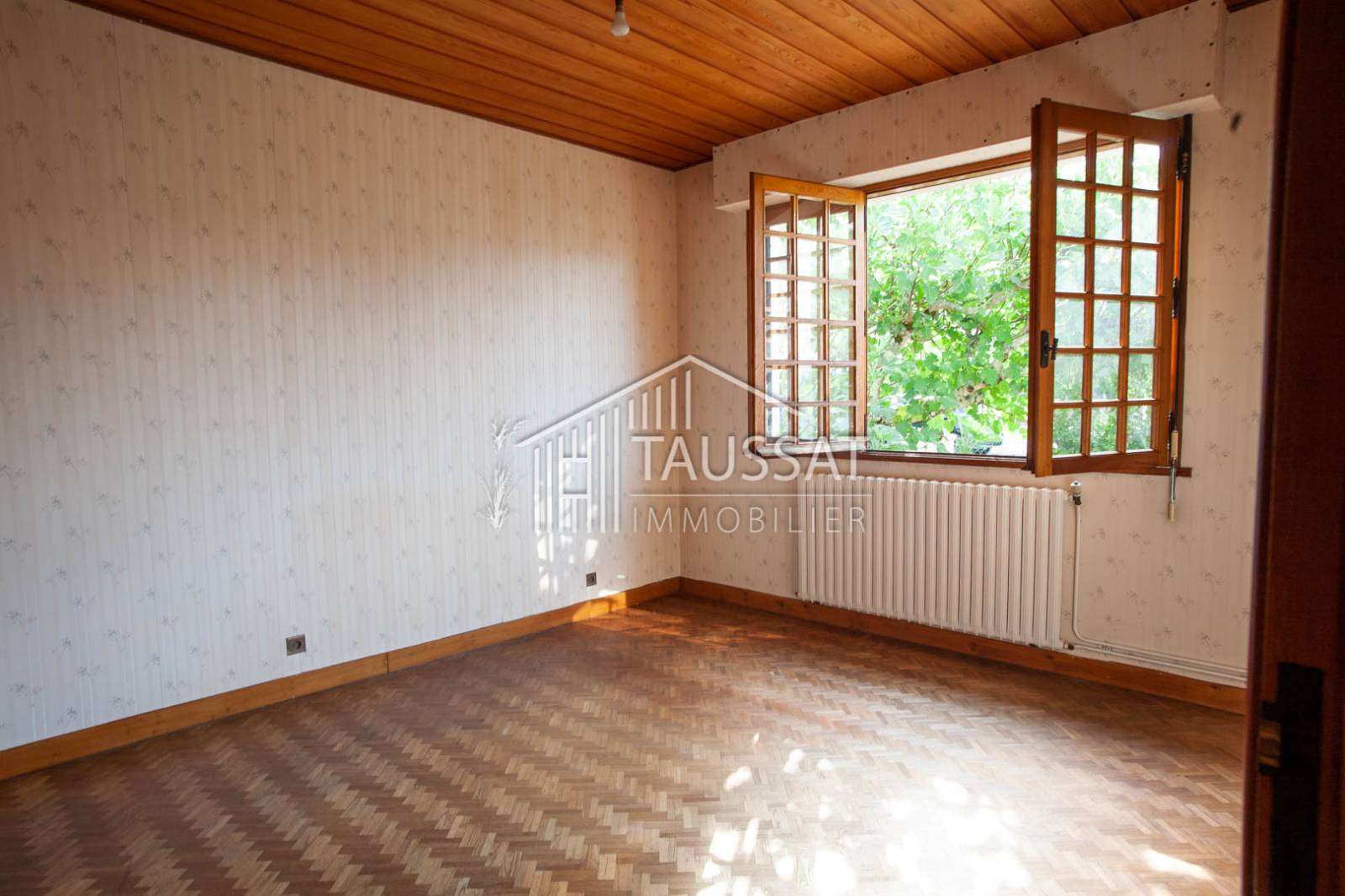 MAISON  TAUSSAT - 3 CH AVEC GARAGE - VENDUE LANTON TAUSSAT 