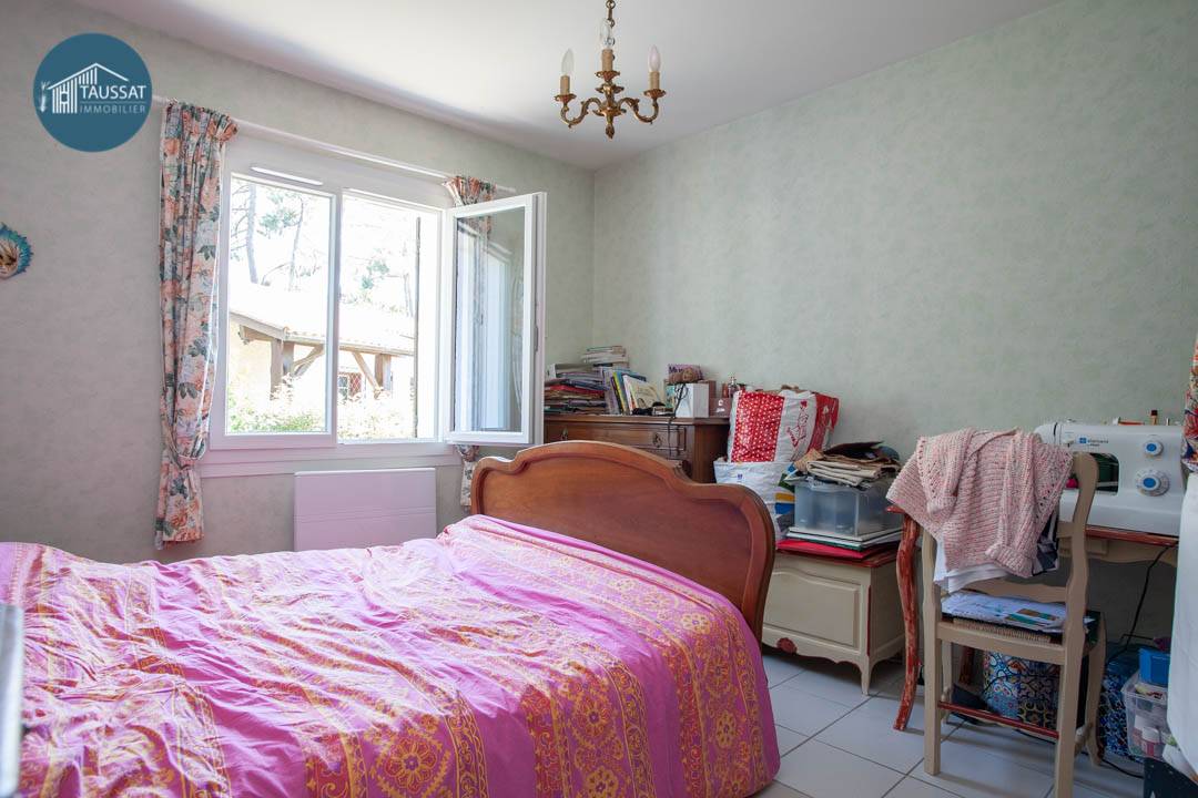 MAISON TYPE LANDAISE 4 CHAMBRES AVEC GARAGE ET PISCINE - VENDUE LANTON CASSY 