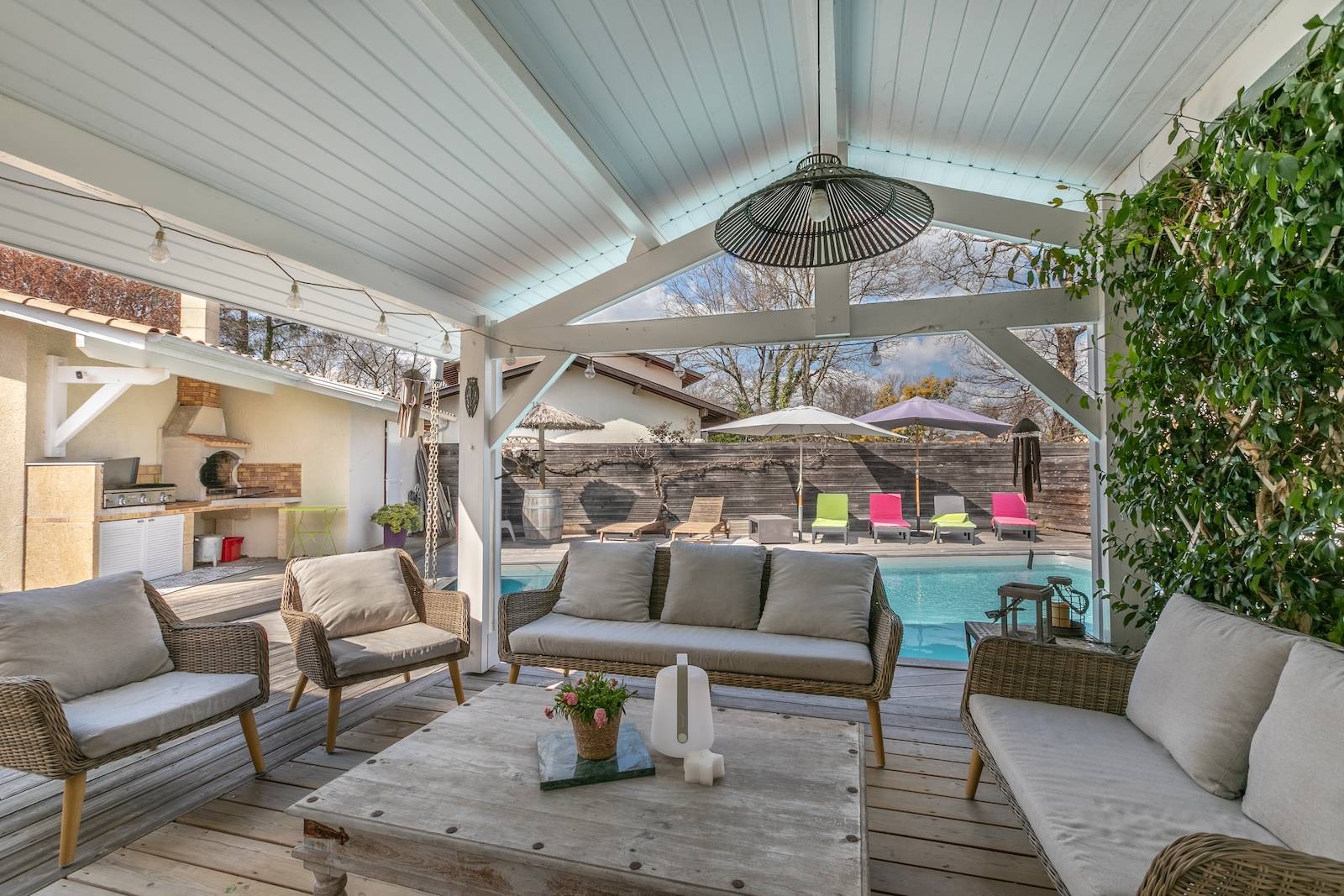 VILLA 5 PIECES 170 M2 - PISCINE - LANTON