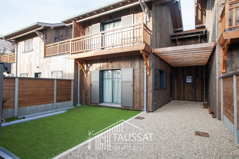 A LOUER MAISON DE VILLE T4 MEUBLEE - CASSY CENTRE